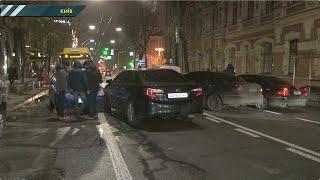 В центрі Києва зіткнулися 6 автомобілів