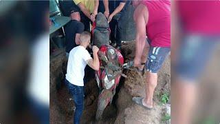 На Житомирщині чоловік викрав мотоцикл, а потім закопав
