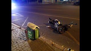 Київ... на вулиці Антоновича зіткнулись скутер та автомобіль Деу #НАЖИВО